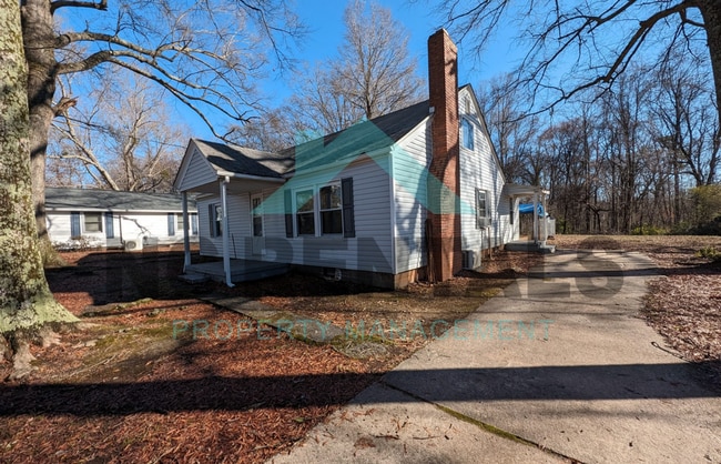 Building Photo - 3516 N Church St