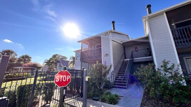 Primary Photo - Cozy Casselberry Condo Available - Move In Before the Holidays!