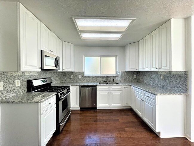 Building Photo - 834 Island Meadow Ct
