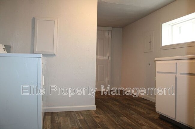 Building Photo - 315 E City Center Dr