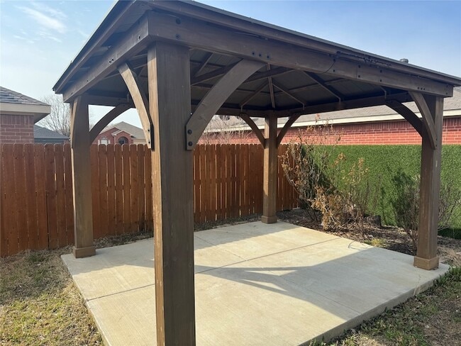 Building Photo - 3035 Parkline Trail