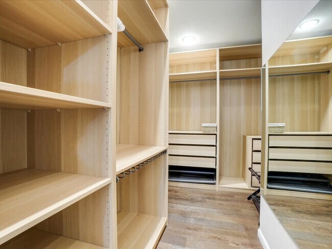 Building Photo - 4215 Voss Hills Pl