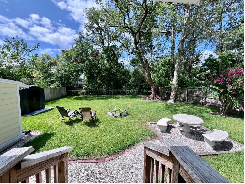 Building Photo - 4648 Cardinal Blvd