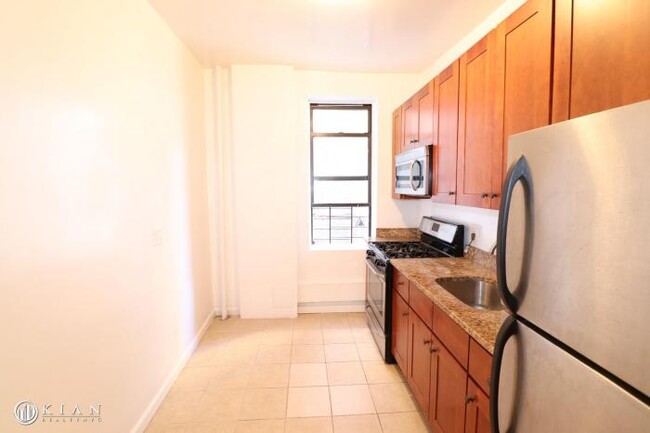 Primary Photo - 1 bedroom in Queens NY 11354