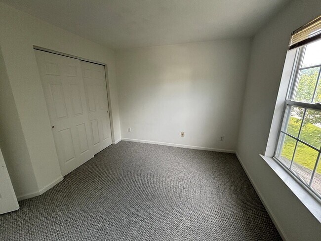 Building Photo - 2437 Annie Cir