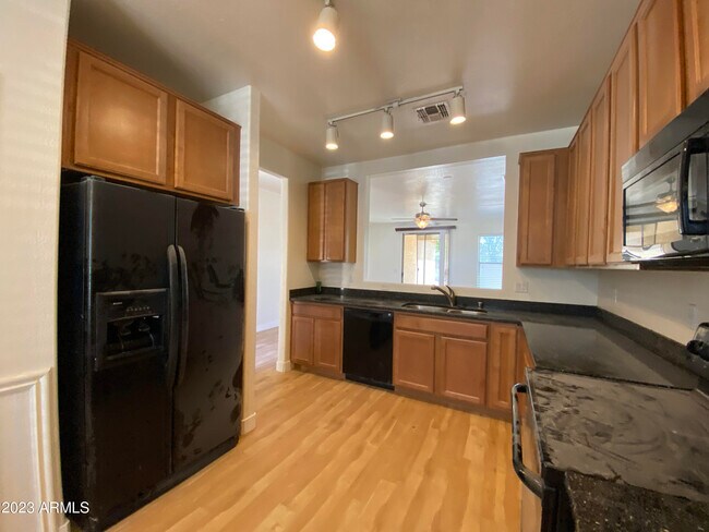 Building Photo - 6311 S 44th Ave