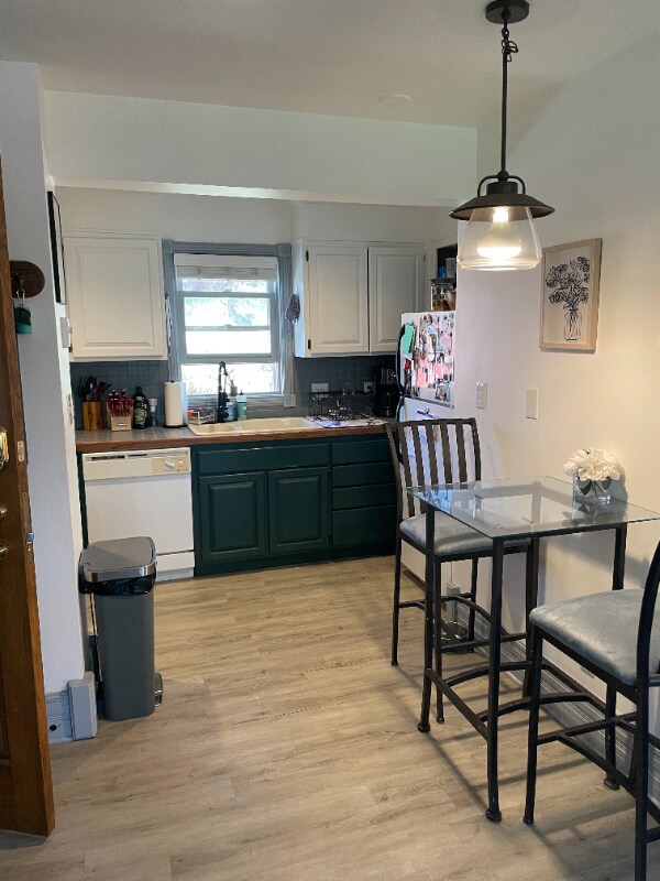 Building Photo - 308 The Silver Queen S