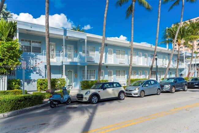 Building Photo - 635 8th St