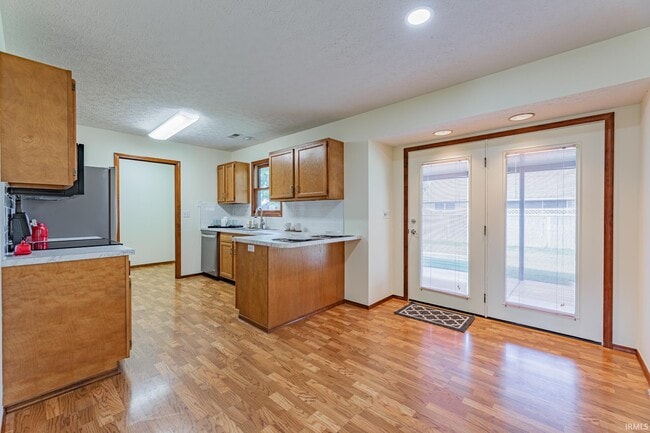 Building Photo - 3900 Deer Trail