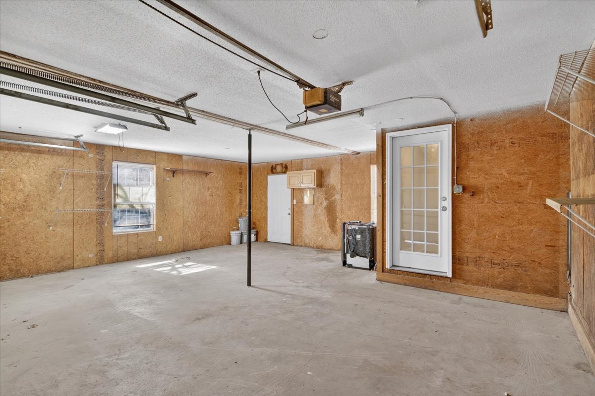 Building Photo - 3140 Maysville Rd NE