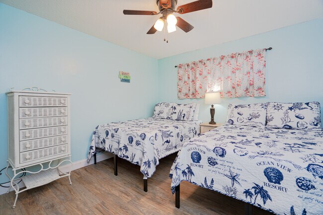 Building Photo - 4000 Gulf Terrace Dr