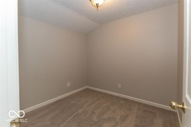Building Photo - 10686 Trailwood Dr