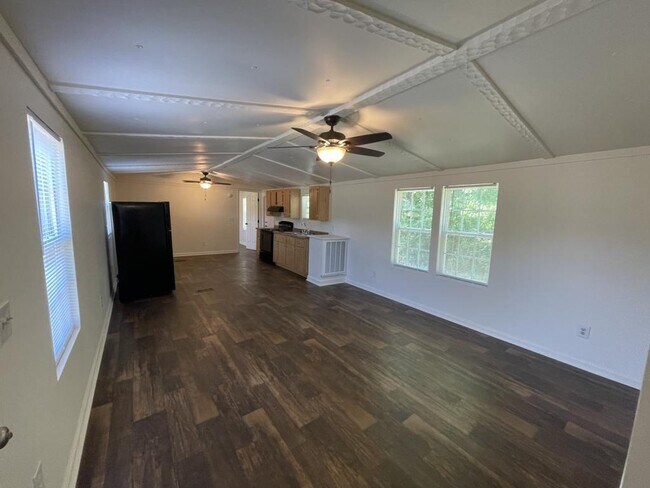 Building Photo - 94 Knox Dr
