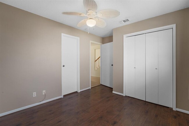 Building Photo - 8416 Seawall Blvd