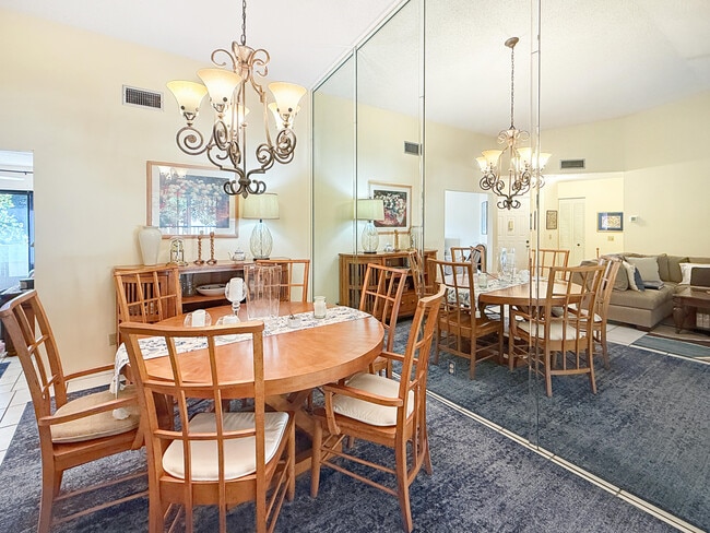 Building Photo - 3358 Perimeter Dr