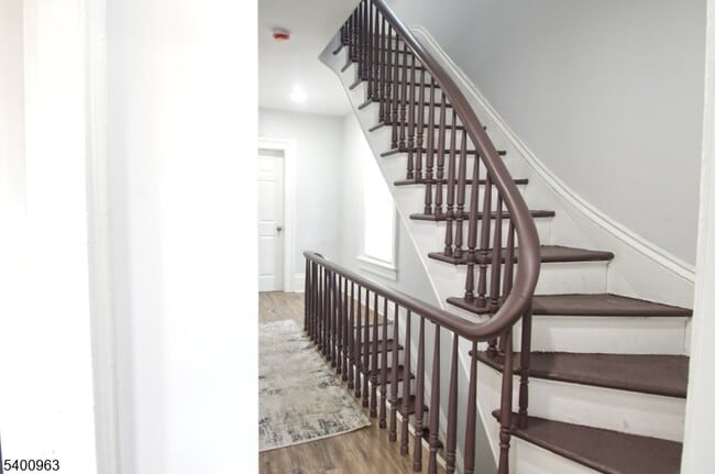 Building Photo - 1076 Fulton St