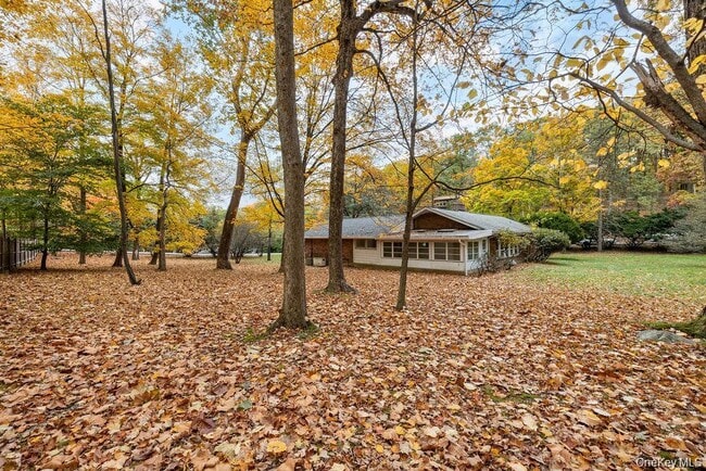 Building Photo - 5 Steinway Ct