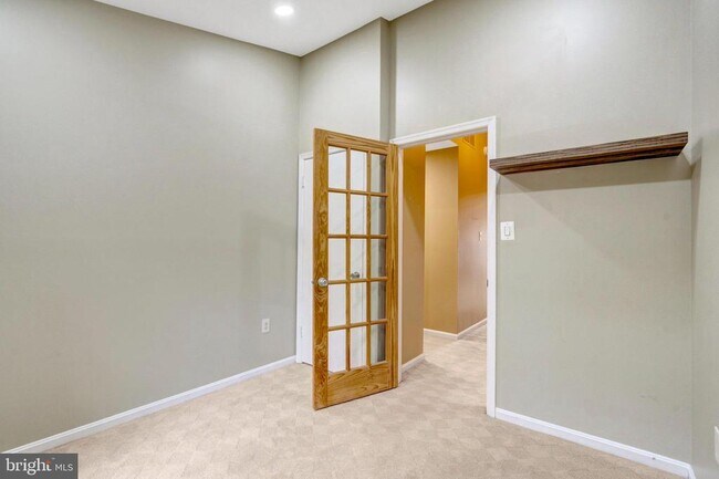 Building Photo - 4255 Sleepy Lake Dr