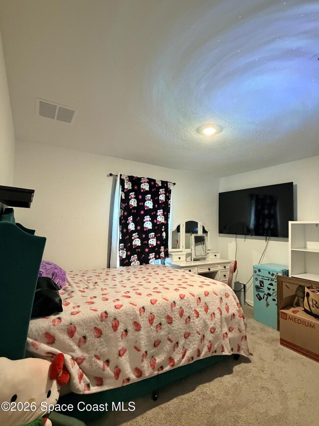 Building Photo - 341 Titan Rd SE