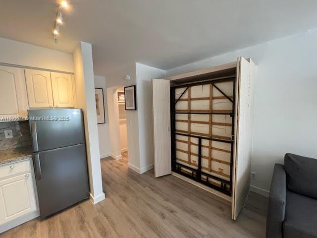 Building Photo - 4228 N Ocean Dr