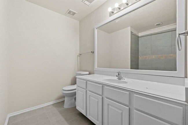Building Photo - 13935 Maleewan Ln