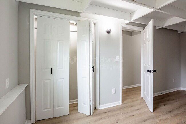 Building Photo - 90 Park St