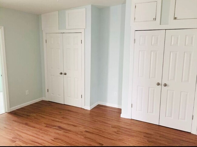 Building Photo - Beautifully Updated 2 bdrm/2bth Home Located in the Peter Paul Neighborhood mere minutes from Dow...