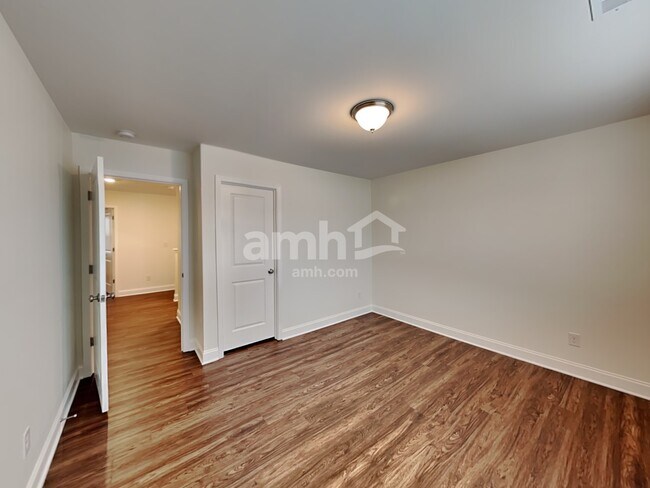 Building Photo - 4037 Birchfield Pl