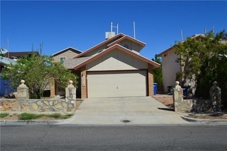 Building Photo - 11713 Snow Hawk Dr