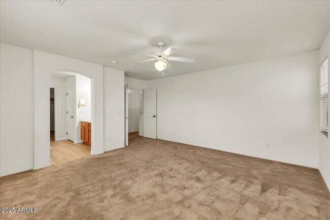 Building Photo - 9021 W Villa Maria Dr