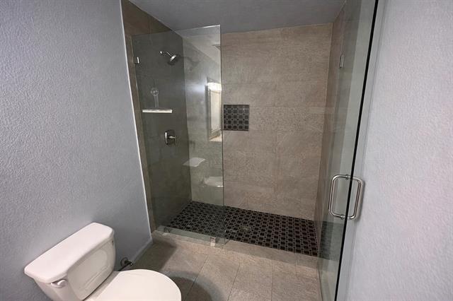 Building Photo - 2752 Peach Dr