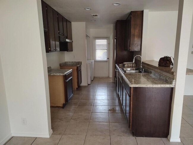 Building Photo - 12112 Wilsey Way