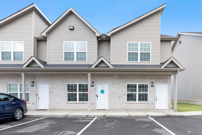 Building Photo - Legacy Executive Retreat | Modern 2BR Townhome for Professionals & Extended Stays