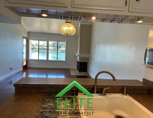 Building Photo - 3790 W Benjamin Holt Dr