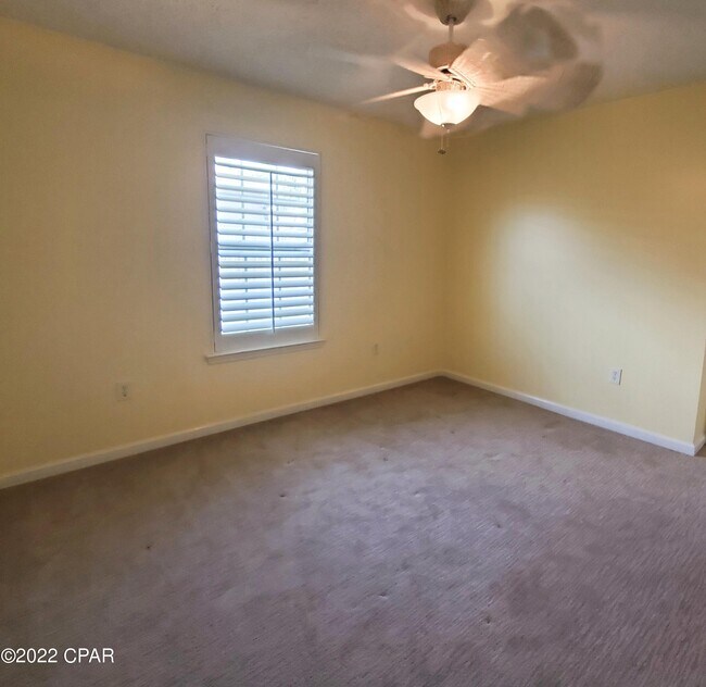 Building Photo - 431 Hidden Island Dr