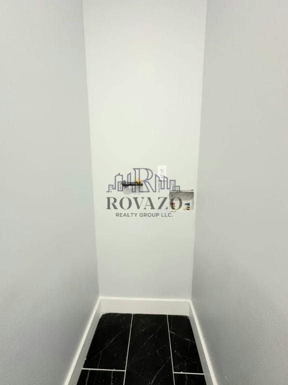 Building Photo - 152 N 6th St