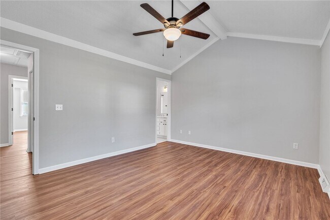 Building Photo - 100 Sunningdale Ct