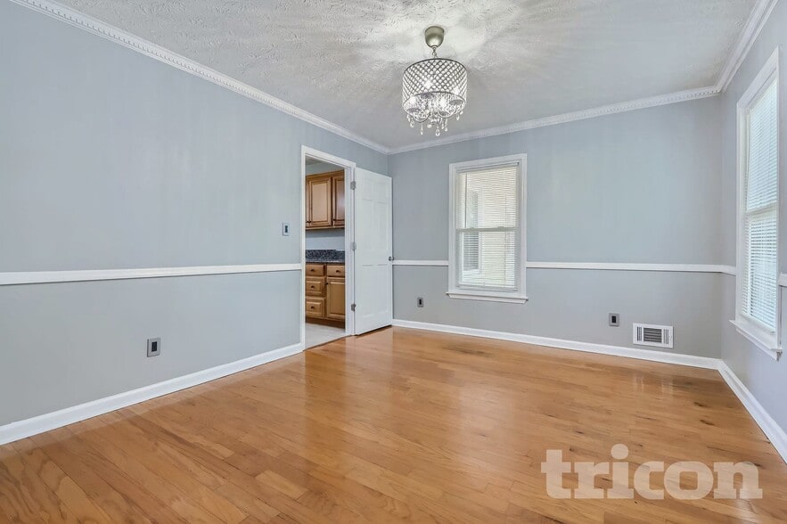 Building Photo - 130 Southwood Ct
