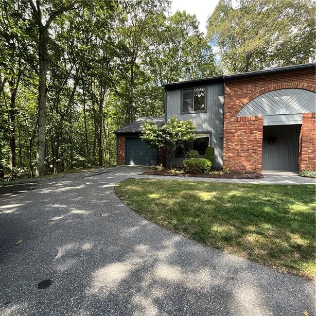 Building Photo - 49 Pheasant Run