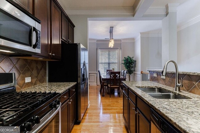 Building Photo - 2022 Cobblestone Cir NE