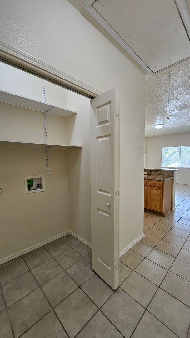 Building Photo - 5401 Marble Ave