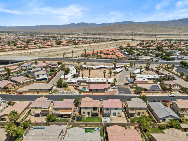 Building Photo - 81225 Avenida Garcia