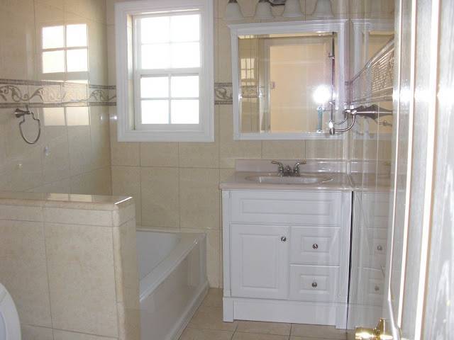 second bathroom - 12737 Hatteras Street