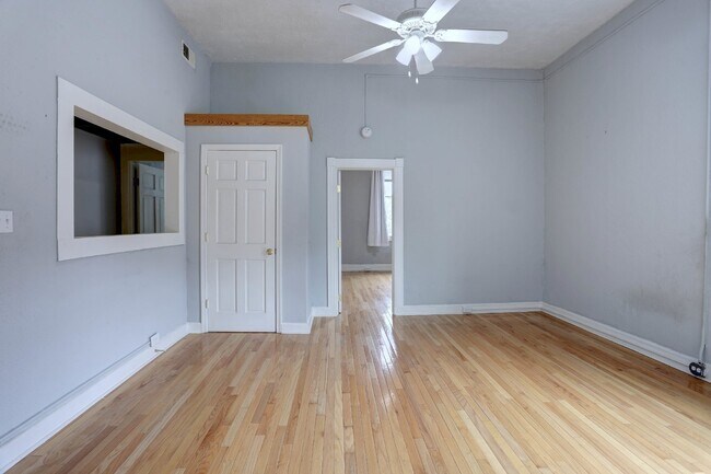 Building Photo - 2BD/1BA Spacious, Fabulous Fells Point Apartment