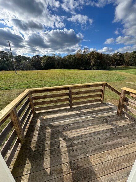 Building Photo - 812 Blackwell Dairy Rd