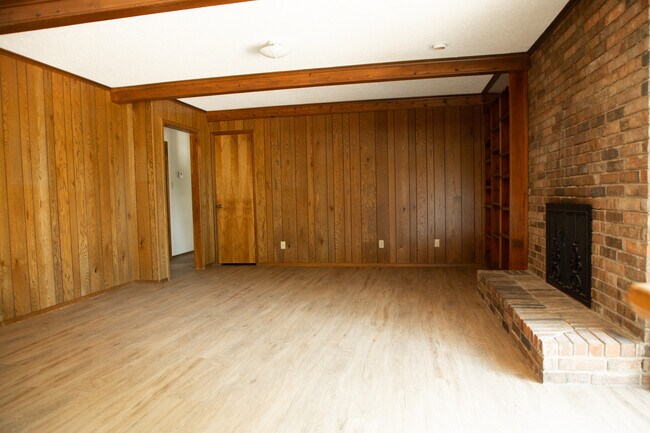 Building Photo - 2510 Church St