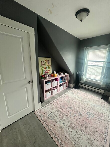 Building Photo - 27 Dearborn Ave