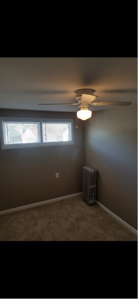 Building Photo - 605 George St