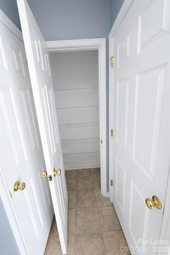 Building Photo - 15409 Tully House Ct