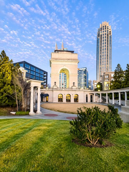 Building Photo - 401 16th St NW